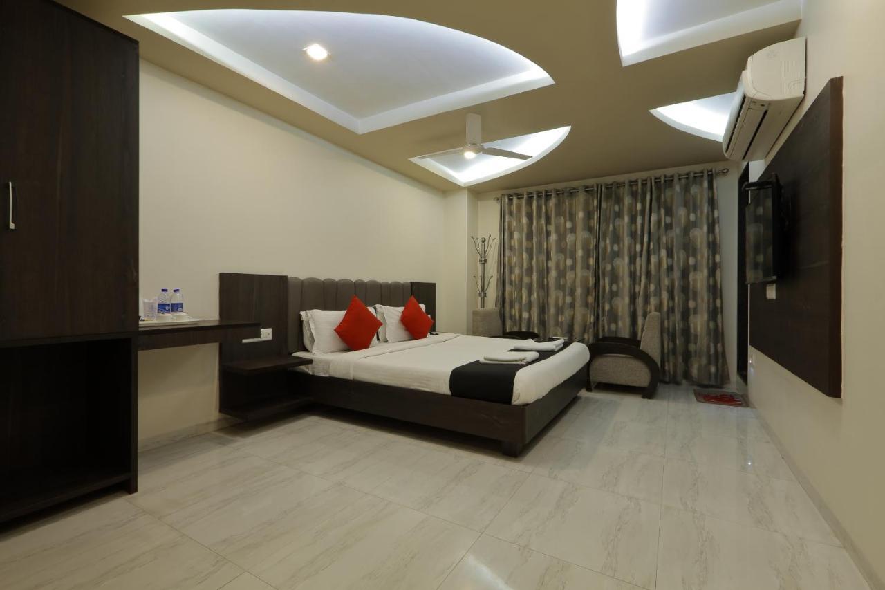 Hotel Unity Ahmedabad Exterior photo