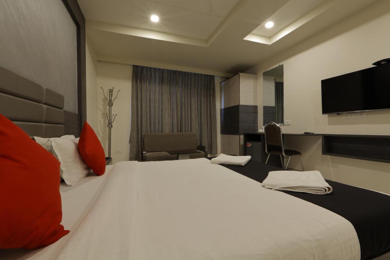 Hotel Unity Ahmedabad Exterior photo