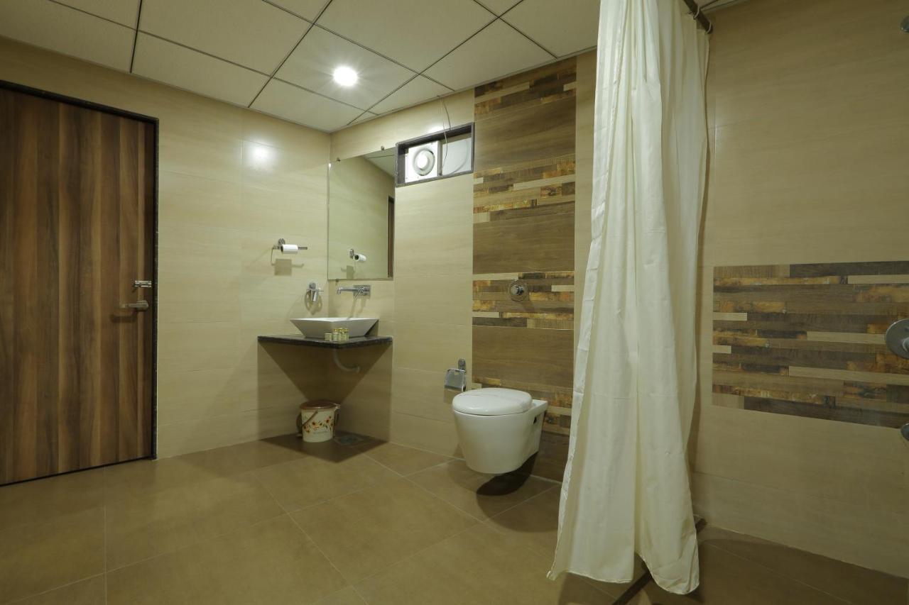 Hotel Unity Ahmedabad Exterior photo