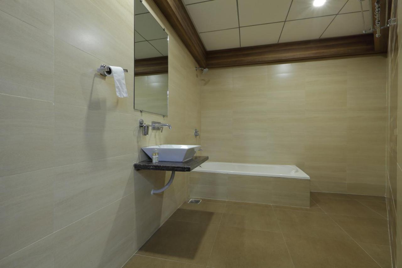 Hotel Unity Ahmedabad Exterior photo