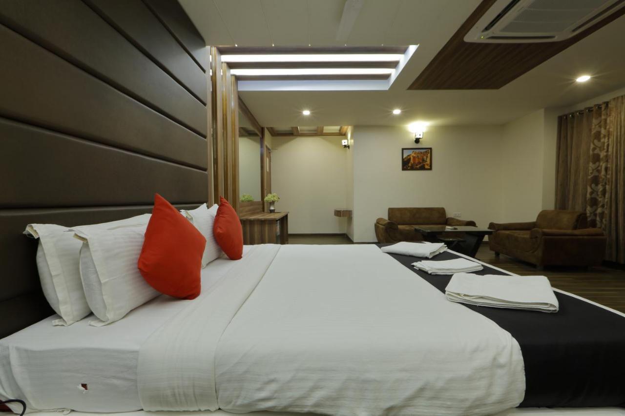 Hotel Unity Ahmedabad Exterior photo